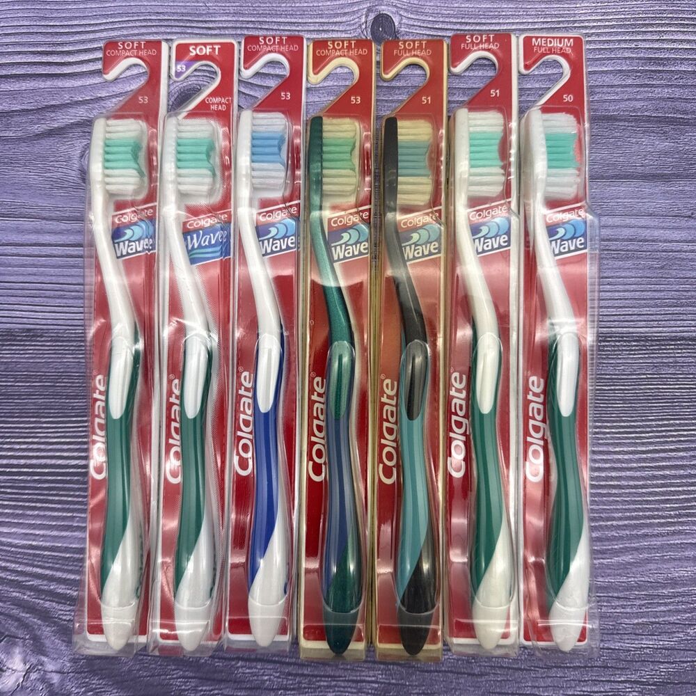 7 LOT Colgate Wave Comfort Fit Compact Head Soft Toothbrush Curved Bristles USA